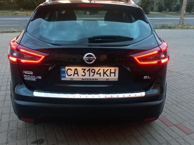 Чорний Ніссан Rogue, об'ємом двигуна 2 л та пробігом 14 тис. км за 19300 $, фото 7 на Automoto.ua