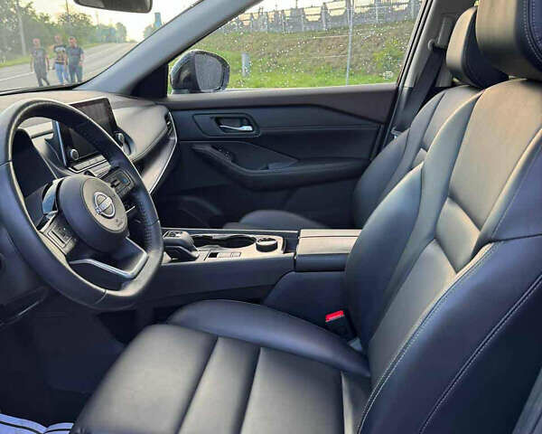 Черный Ниссан Rogue, объемом двигателя 1.5 л и пробегом 47 тыс. км за 24400 $, фото 12 на Automoto.ua