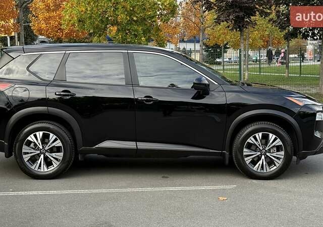 Ніссан Rogue 2022 у Дніпро (Дніпропетровську) на Automoto.ua Чорний Ніссан Rogue, об'ємом двигуна 1.5 л та пробігом 45 тис. км за 24800 $, фото 3 на Automoto.ua