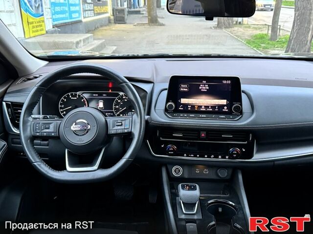 Чорний Ніссан Rogue, об'ємом двигуна 1.5 л та пробігом 81 тис. км за 23999 $, фото 8 на Automoto.ua