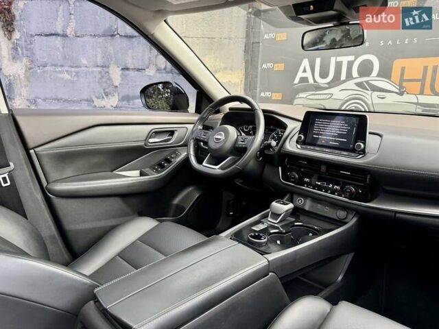 Черный Ниссан Rogue, объемом двигателя 1.5 л и пробегом 136 тыс. км за 23500 $, фото 9 на Automoto.ua