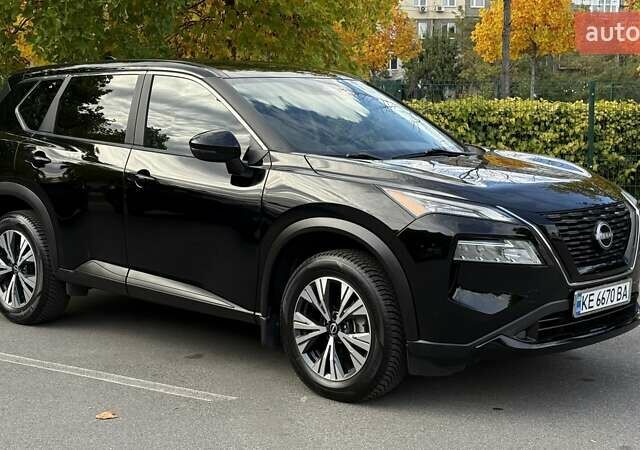 Ніссан Rogue 2022 у Дніпро (Дніпропетровську) на Automoto.ua Чорний Ніссан Rogue, об'ємом двигуна 1.5 л та пробігом 45 тис. км за 24800 $, фото 2 на Automoto.ua