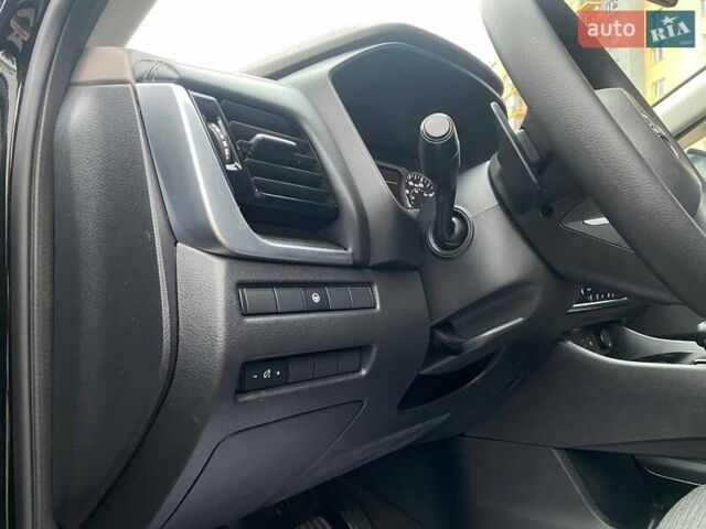 Чорний Ніссан Rogue, об'ємом двигуна 1.5 л та пробігом 113 тис. км за 24400 $, фото 9 на Automoto.ua