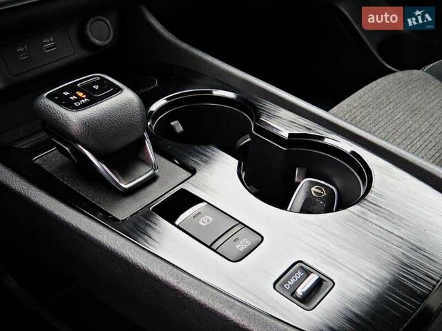 Черный Ниссан Rogue, объемом двигателя 1.5 л и пробегом 30 тыс. км за 19800 $, фото 16 на Automoto.ua