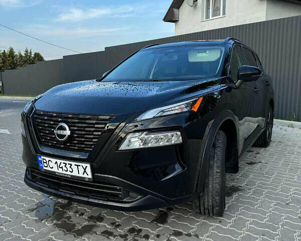 Черный Ниссан Rogue, объемом двигателя 1.5 л и пробегом 47 тыс. км за 24400 $, фото 1 на Automoto.ua