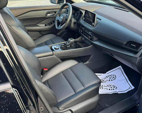 Черный Ниссан Rogue, объемом двигателя 1.5 л и пробегом 47 тыс. км за 24400 $, фото 20 на Automoto.ua