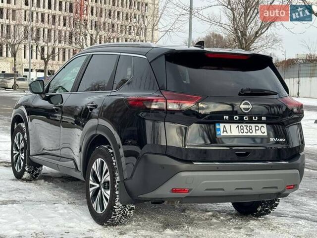 Черный Ниссан Rogue, объемом двигателя 1.5 л и пробегом 31 тыс. км за 27000 $, фото 3 на Automoto.ua