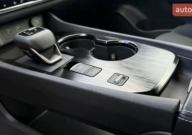 Ніссан Rogue 2022 у Дніпро (Дніпропетровську) на Automoto.ua Чорний Ніссан Rogue, об'ємом двигуна 1.5 л та пробігом 45 тис. км за 24800 $, фото 23 на Automoto.ua