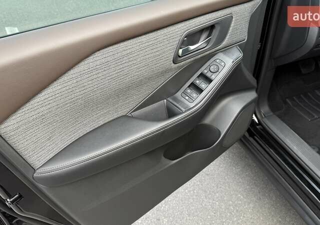 Ніссан Rogue 2022 у Дніпро (Дніпропетровську) на Automoto.ua Чорний Ніссан Rogue, об'ємом двигуна 1.5 л та пробігом 45 тис. км за 24800 $, фото 16 на Automoto.ua