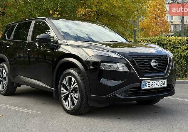 Ніссан Rogue 2022 у Дніпро (Дніпропетровську) на Automoto.ua Чорний Ніссан Rogue, об'ємом двигуна 1.5 л та пробігом 45 тис. км за 24800 $, фото 1 на Automoto.ua