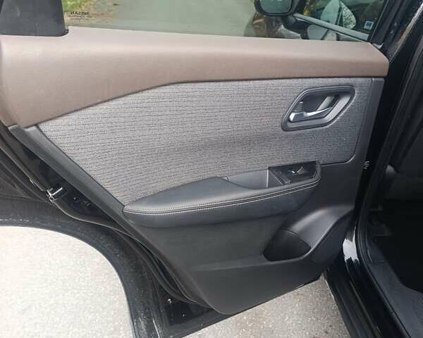 Черный Ниссан Rogue, объемом двигателя 1.5 л и пробегом 39 тыс. км за 21800 $, фото 7 на Automoto.ua