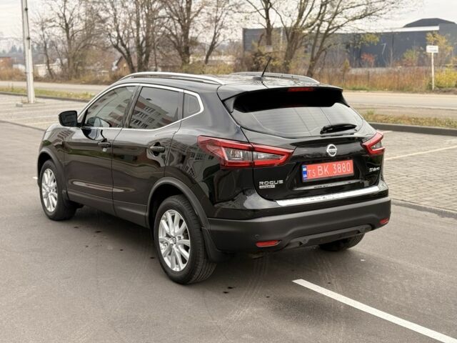 Черный Ниссан Rogue, объемом двигателя 2 л и пробегом 30 тыс. км за 17600 $, фото 3 на Automoto.ua