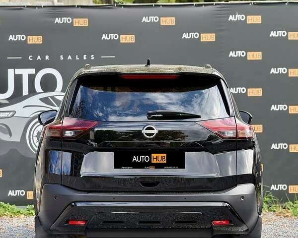 Черный Ниссан Rogue, объемом двигателя 1.5 л и пробегом 136 тыс. км за 23500 $, фото 4 на Automoto.ua