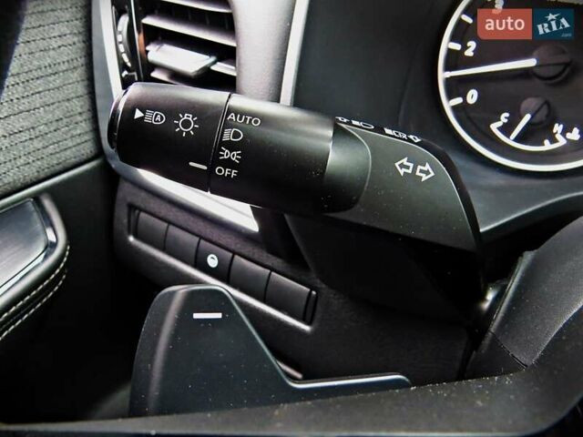 Черный Ниссан Rogue, объемом двигателя 1.5 л и пробегом 30 тыс. км за 19800 $, фото 12 на Automoto.ua