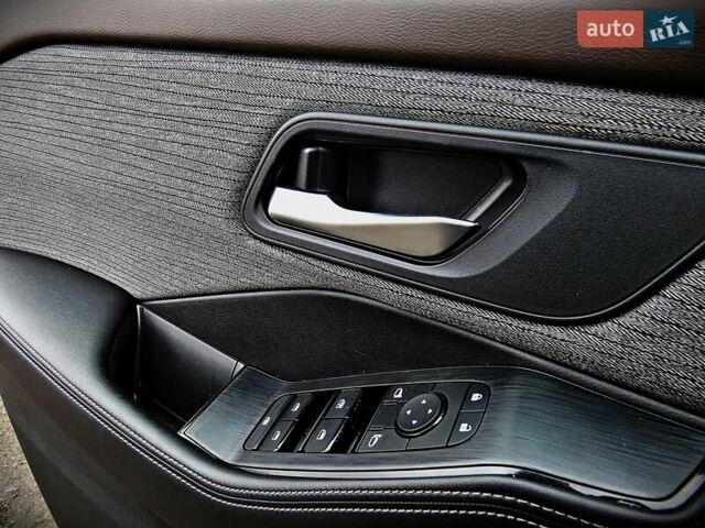 Черный Ниссан Rogue, объемом двигателя 1.5 л и пробегом 30 тыс. км за 19800 $, фото 10 на Automoto.ua