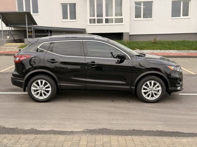 Черный Ниссан Rogue, объемом двигателя 2 л и пробегом 30 тыс. км за 17600 $, фото 5 на Automoto.ua