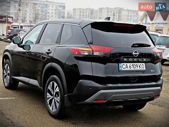 Черный Ниссан Rogue, объемом двигателя 1.5 л и пробегом 30 тыс. км за 19800 $, фото 3 на Automoto.ua