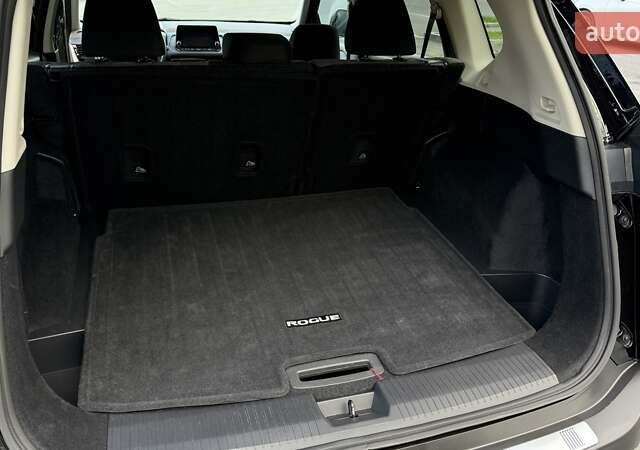 Ніссан Rogue 2022 у Дніпро (Дніпропетровську) на Automoto.ua Чорний Ніссан Rogue, об'ємом двигуна 1.5 л та пробігом 45 тис. км за 24800 $, фото 41 на Automoto.ua