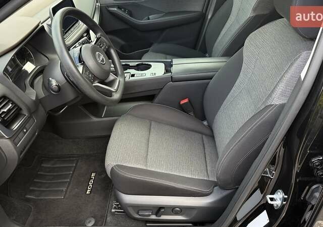 Ніссан Rogue 2022 у Дніпро (Дніпропетровську) на Automoto.ua Чорний Ніссан Rogue, об'ємом двигуна 1.5 л та пробігом 45 тис. км за 24800 $, фото 19 на Automoto.ua