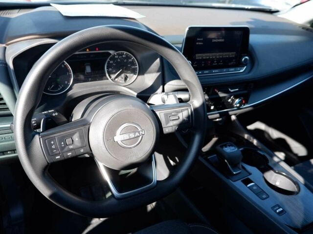 Чорний Ніссан Rogue, об'ємом двигуна 1.5 л та пробігом 5 тис. км за 18000 $, фото 8 на Automoto.ua