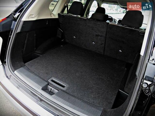 Черный Ниссан Rogue, объемом двигателя 1.5 л и пробегом 30 тыс. км за 19800 $, фото 21 на Automoto.ua