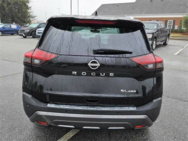 Черный Ниссан Rogue, объемом двигателя 1.5 л и пробегом 18 тыс. км за 20000 $, фото 3 на Automoto.ua