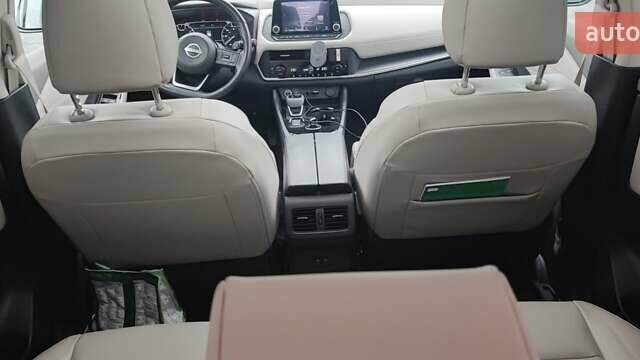 Чорний Ніссан Rogue, об'ємом двигуна 1.5 л та пробігом 42 тис. км за 26500 $, фото 24 на Automoto.ua