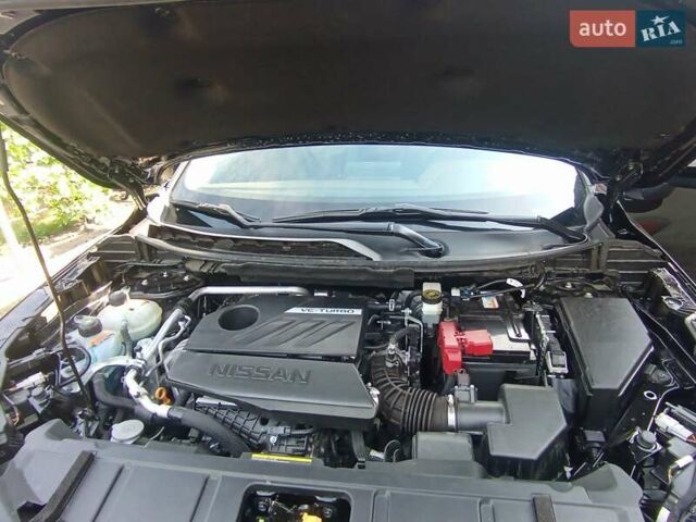 Чорний Ніссан Rogue, об'ємом двигуна 0 л та пробігом 16 тис. км за 23500 $, фото 5 на Automoto.ua