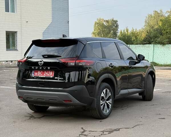 Черный Ниссан Rogue, объемом двигателя 1.5 л и пробегом 28 тыс. км за 24000 $, фото 5 на Automoto.ua