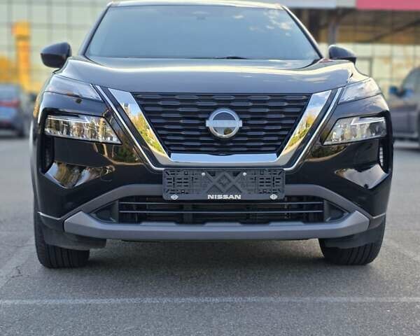 Черный Ниссан Rogue, объемом двигателя 1.5 л и пробегом 31 тыс. км за 22500 $, фото 4 на Automoto.ua