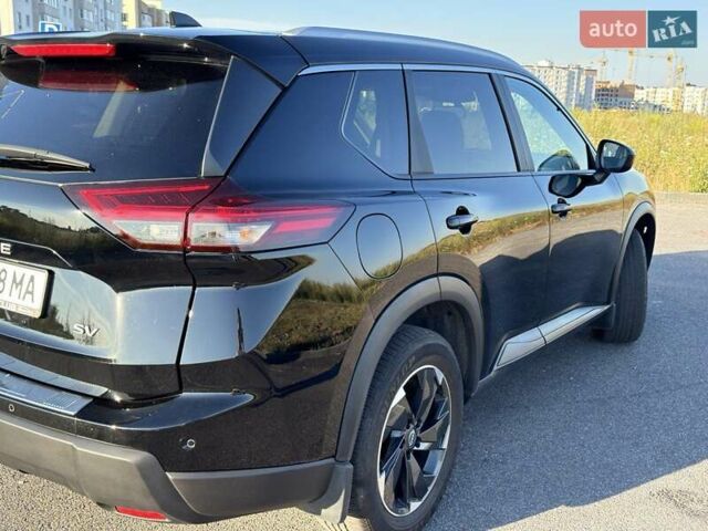 Ніссан Rogue 2023 у Вінниці на Automoto.ua Чорний Ніссан Rogue, об'ємом двигуна 1.5 л та пробігом 23 тис. км за 27000 $, фото 9 на Automoto.ua
