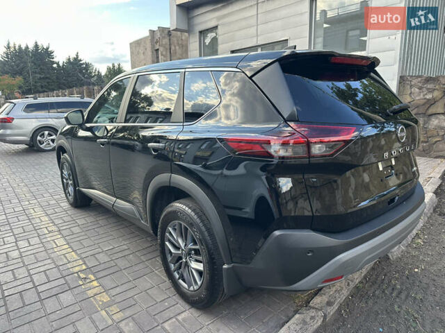 Черный Ниссан Rogue, объемом двигателя 1.5 л и пробегом 19 тыс. км за 24999 $, фото 6 на Automoto.ua