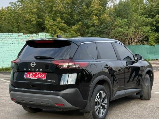 Ніссан Rogue 2023 у Києві на Automoto.ua Чорний Ніссан Rogue, об'ємом двигуна 1.5 л та пробігом 30 тис. км за 22700 $, фото 3 на Automoto.ua