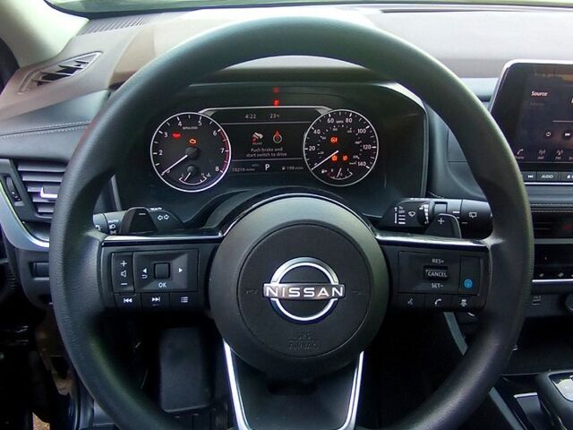 Чорний Ніссан Rogue, об'ємом двигуна 1.5 л та пробігом 16 тис. км за 23400 $, фото 2 на Automoto.ua