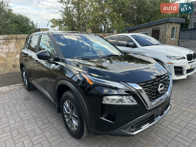 Черный Ниссан Rogue, объемом двигателя 1.5 л и пробегом 19 тыс. км за 24999 $, фото 1 на Automoto.ua