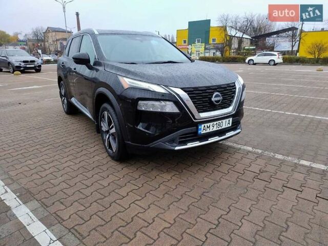 Черный Ниссан Rogue, объемом двигателя 1.5 л и пробегом 16 тыс. км за 27500 $, фото 1 на Automoto.ua