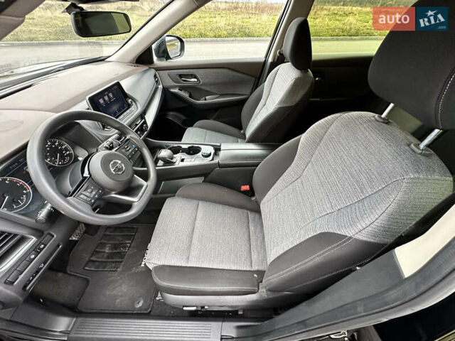 Черный Ниссан Rogue, объемом двигателя 1.5 л и пробегом 75 тыс. км за 22999 $, фото 46 на Automoto.ua