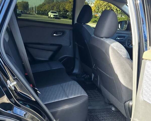 Черный Ниссан Rogue, объемом двигателя 1.5 л и пробегом 31 тыс. км за 22500 $, фото 24 на Automoto.ua