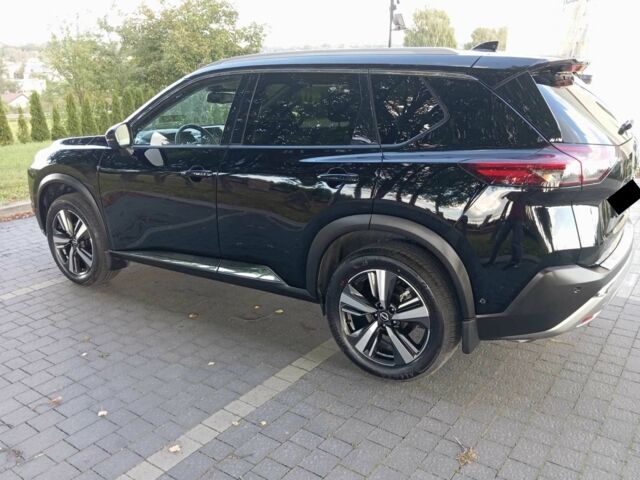 Чорний Ніссан Rogue, об'ємом двигуна 1.5 л та пробігом 11 тис. км за 21000 $, фото 5 на Automoto.ua