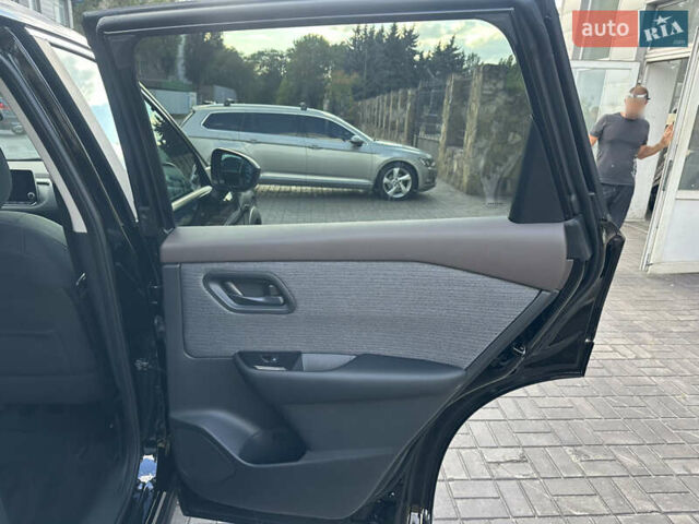 Черный Ниссан Rogue, объемом двигателя 1.5 л и пробегом 19 тыс. км за 24999 $, фото 17 на Automoto.ua