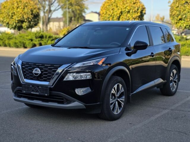 Чорний Ніссан Rogue, об'ємом двигуна 1.5 л та пробігом 30 тис. км за 539 $, фото 7 на Automoto.ua