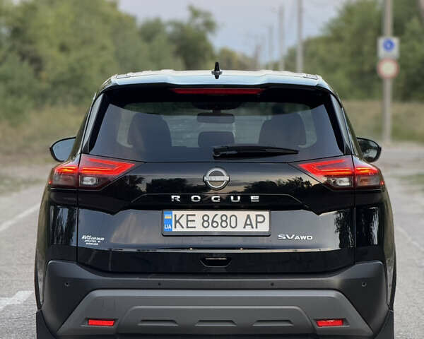 Черный Ниссан Rogue, объемом двигателя 1.5 л и пробегом 55 тыс. км за 21500 $, фото 3 на Automoto.ua