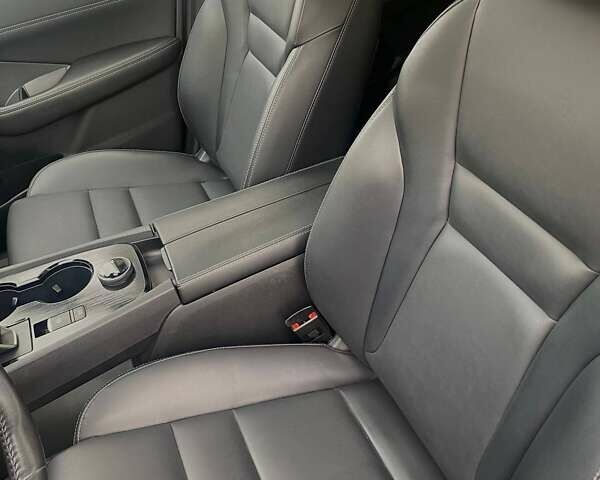 Чорний Ніссан Rogue, об'ємом двигуна 1.5 л та пробігом 11 тис. км за 27900 $, фото 14 на Automoto.ua