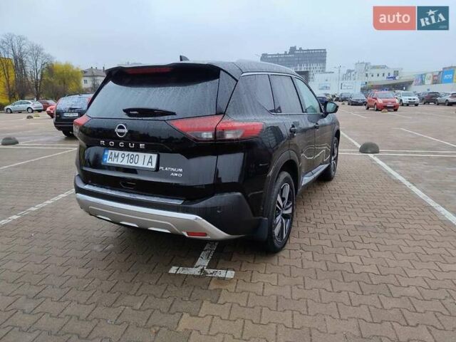 Черный Ниссан Rogue, объемом двигателя 1.5 л и пробегом 16 тыс. км за 27500 $, фото 3 на Automoto.ua