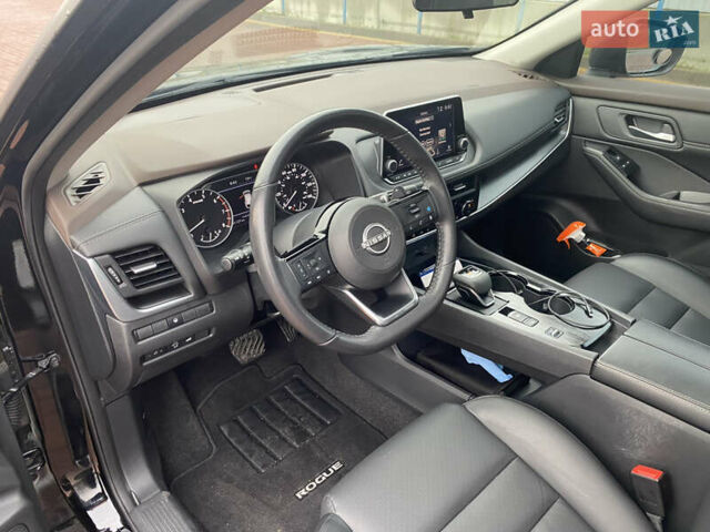 Чорний Ніссан Rogue, об'ємом двигуна 1.5 л та пробігом 31 тис. км за 25000 $, фото 6 на Automoto.ua
