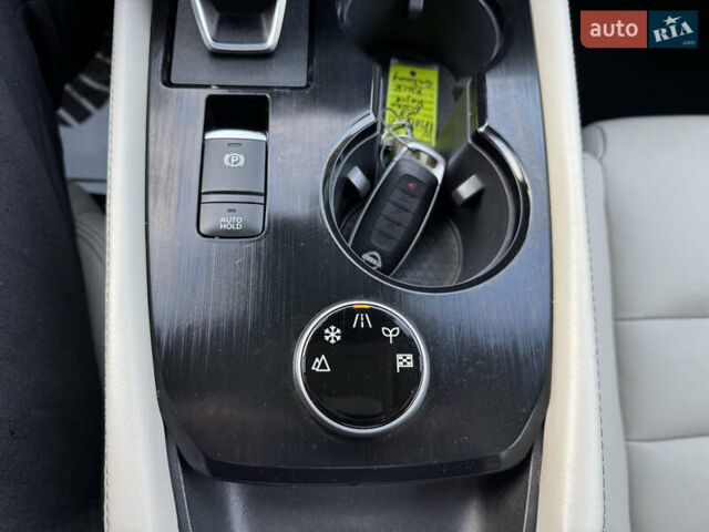 Черный Ниссан Rogue, объемом двигателя 1.5 л и пробегом 90 тыс. км за 22200 $, фото 23 на Automoto.ua