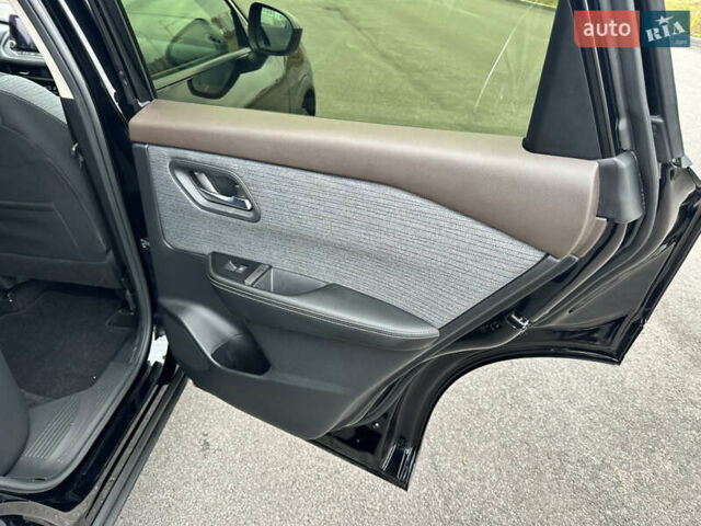 Черный Ниссан Rogue, объемом двигателя 1.5 л и пробегом 75 тыс. км за 22999 $, фото 55 на Automoto.ua