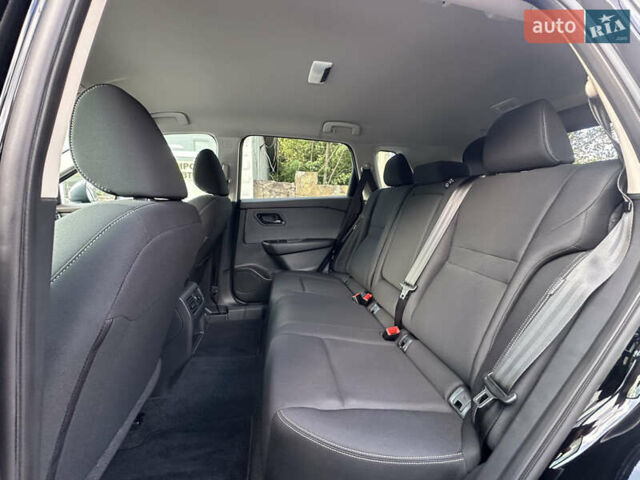 Черный Ниссан Rogue, объемом двигателя 1.5 л и пробегом 19 тыс. км за 24999 $, фото 16 на Automoto.ua