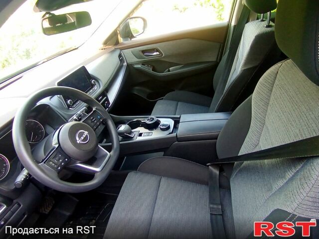 Чорний Ніссан Rogue, об'ємом двигуна 1.5 л та пробігом 16 тис. км за 23400 $, фото 3 на Automoto.ua