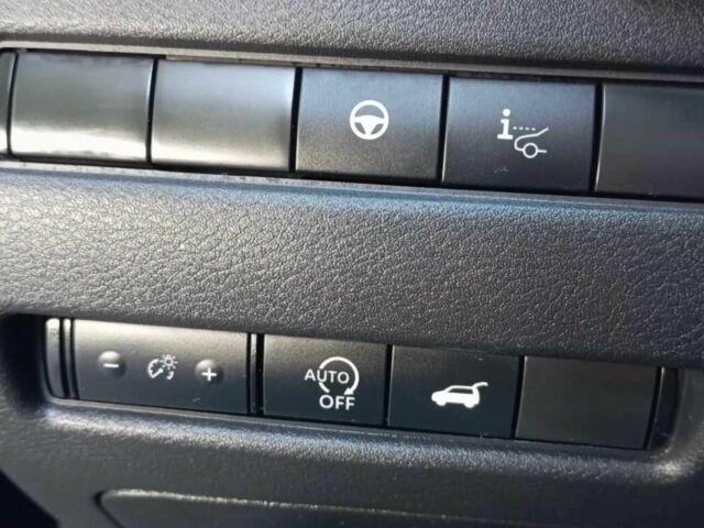 Чорний Ніссан Rogue, об'ємом двигуна 1.5 л та пробігом 11 тис. км за 21000 $, фото 17 на Automoto.ua